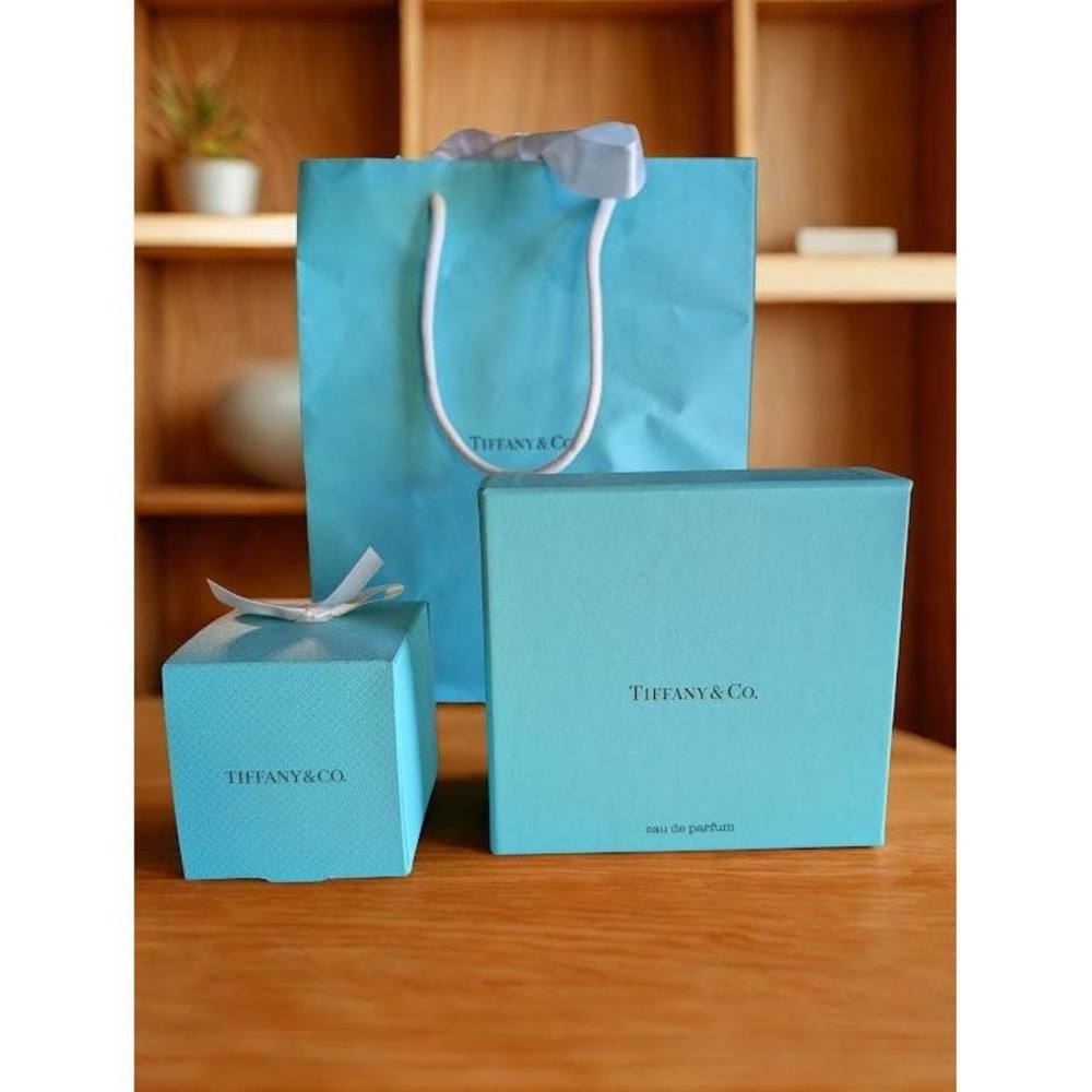 Tiffany & Co Rose Gold Eau de Parfum 5ml & Hand Cream Gift Set Bundle with Bag